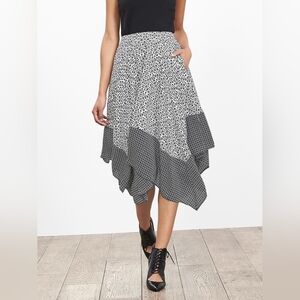 Banana Republic Black and White Geometric Print Handkerchief-Hem Skirt Sz 4